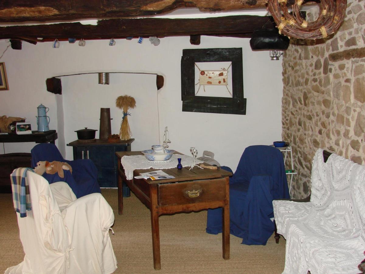 Chambre Jean'S Chez L'Habitant A 朗巴勒 外观 照片