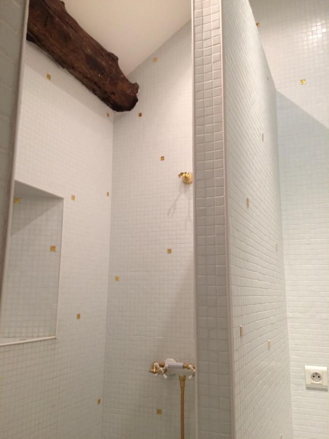 Chambre Jean'S Chez L'Habitant A 朗巴勒 外观 照片